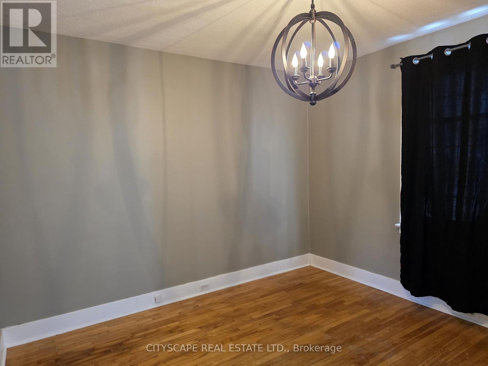 104 Patrick Street, Orillia, Ontario  L3V 5L5 - Photo 18 - S12786758