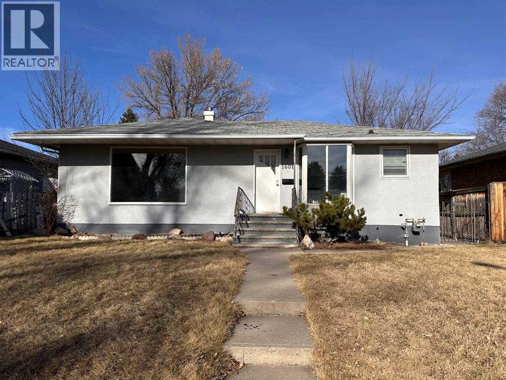 1601 14 Avenue S, Lethbridge, Alberta  T1K 0T6 - Photo 1 - A2285797