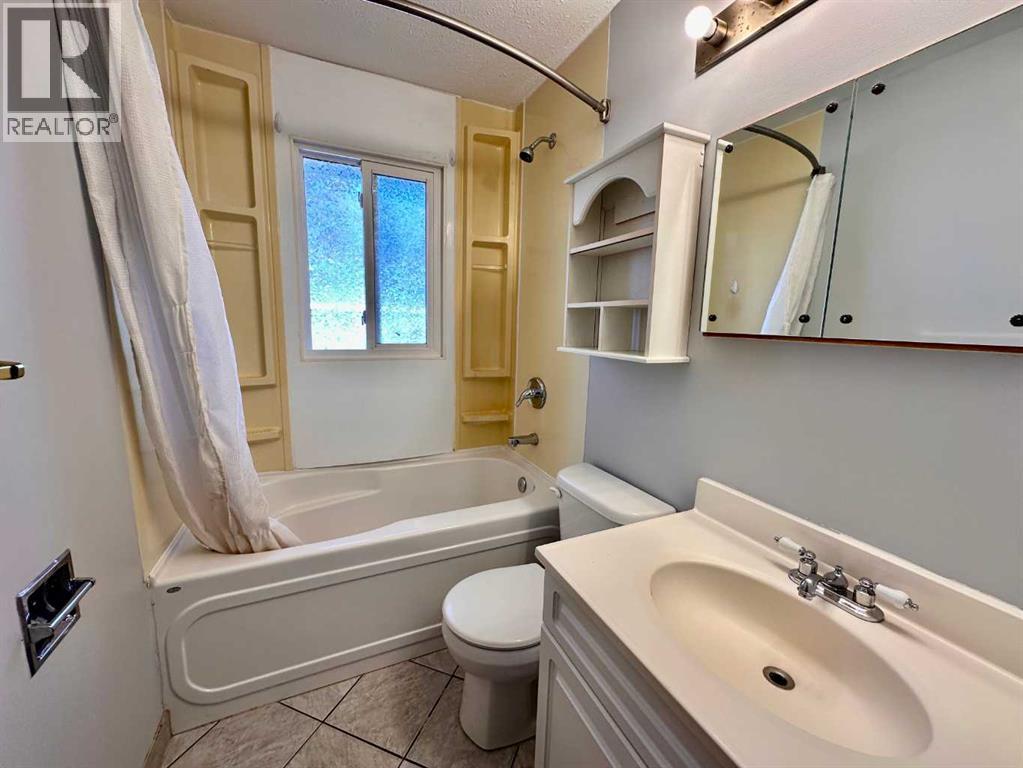 1601 14 Avenue S, Lethbridge, Alberta  T1K 0T6 - Photo 10 - A2285797