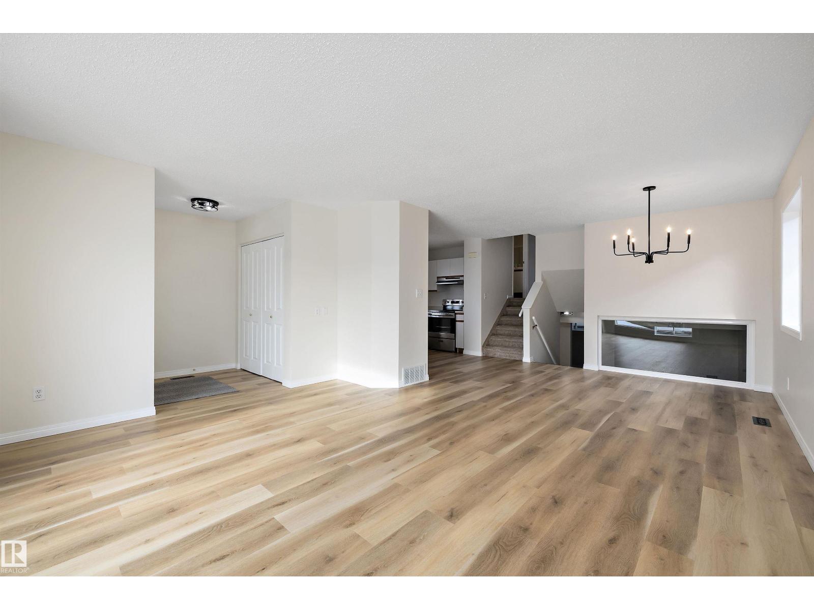 5914 162a Av Nw, Edmonton, Alberta  T5Y 2W2 - Photo 6 - E4473431