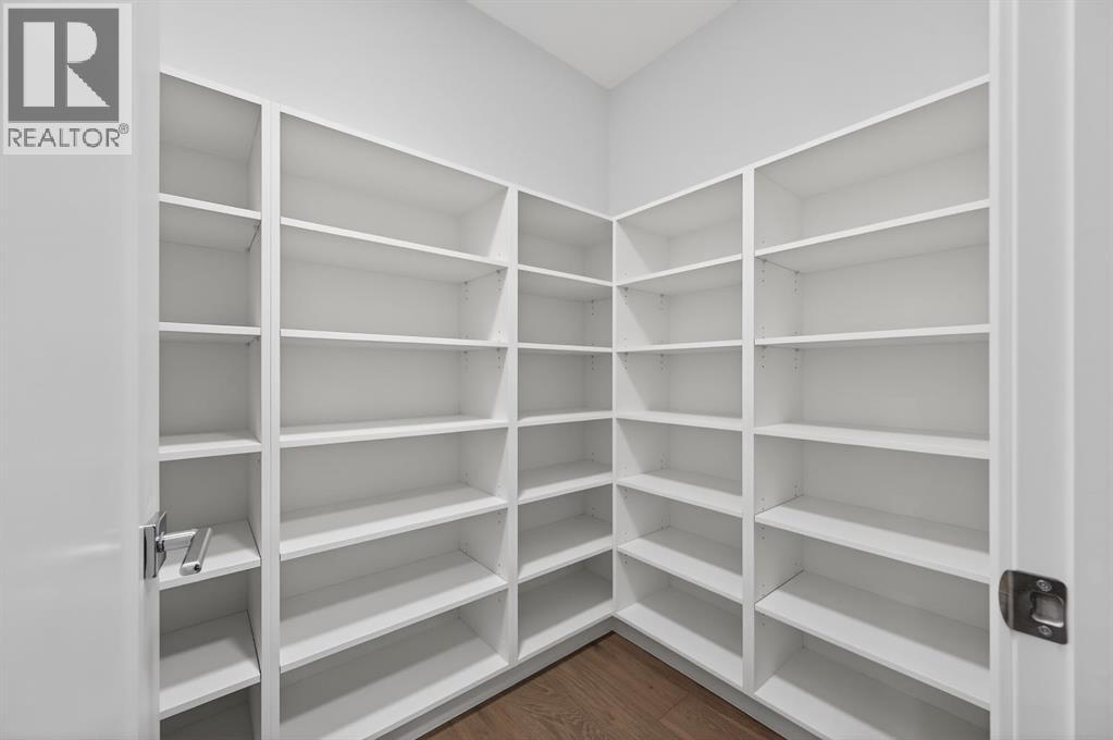 62 Westland Park Sw, Calgary, Alberta  T3H 0W1 - Photo 8 - A2281269