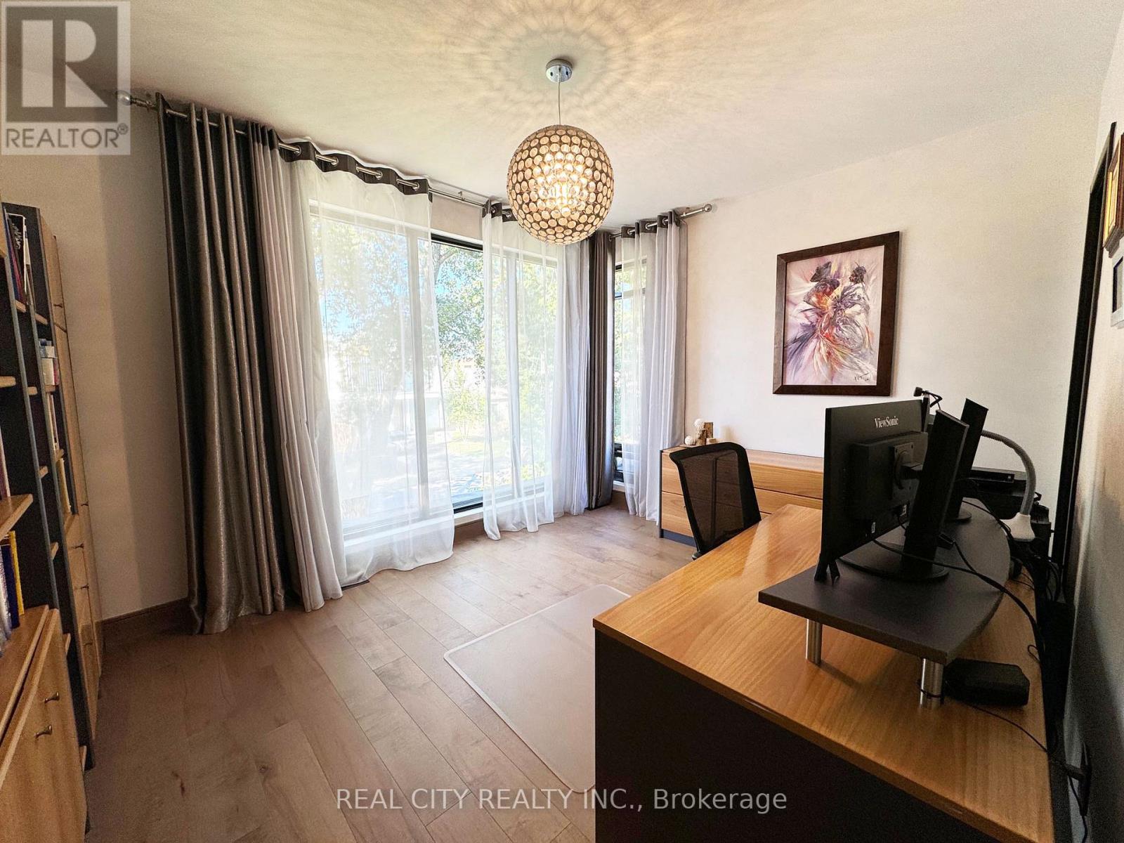 662 Byngmount Avenue, Mississauga, Ontario  L5G 1R4 - Photo 22 - W12786650