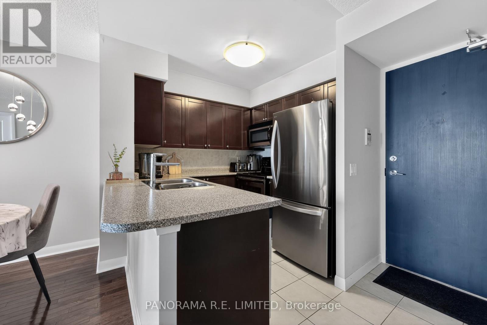 1603 - 225 Sherway Gardens Road, Toronto, Ontario  M9C 0A3 - Photo 8 - W12786746