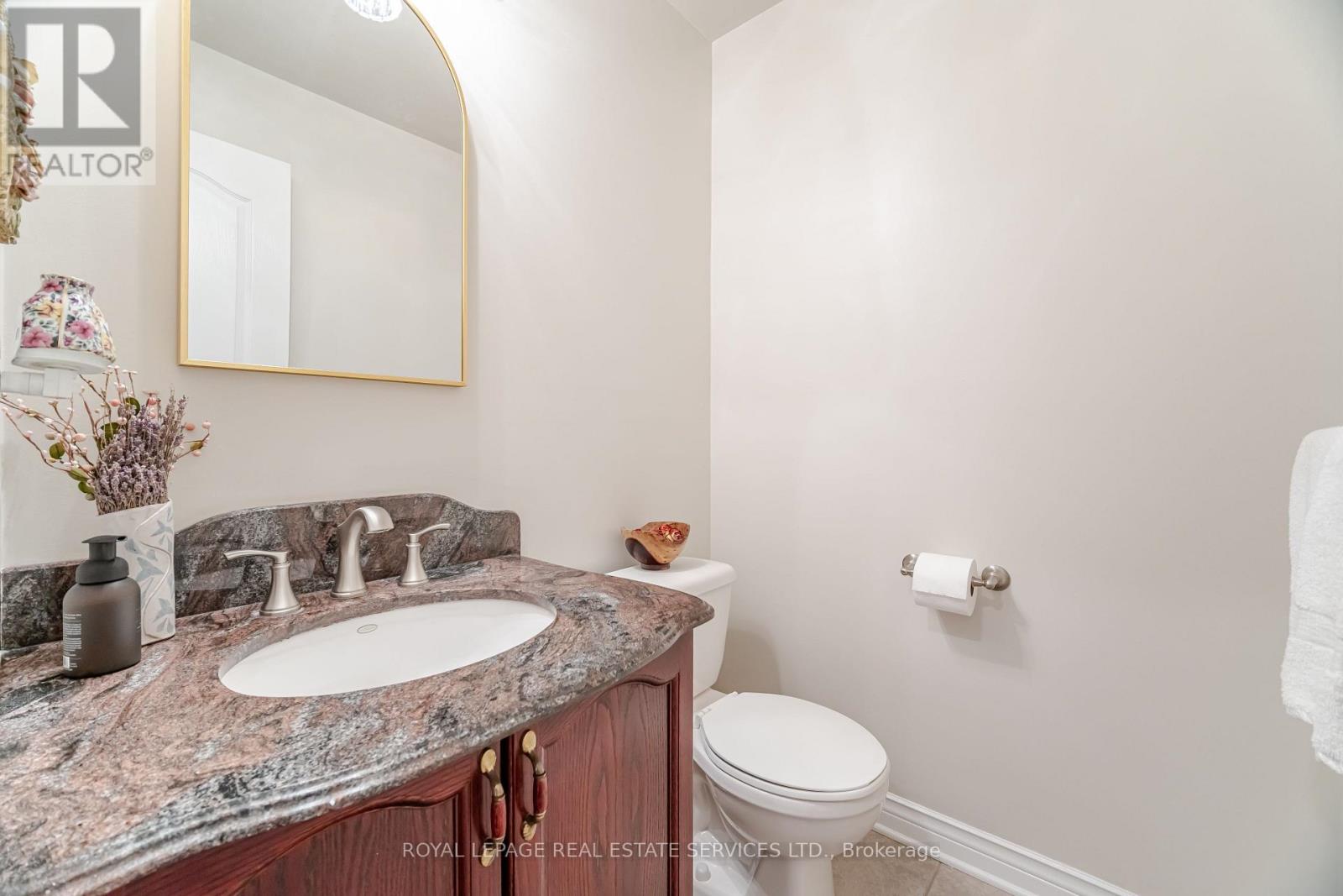 2097 Arbourview Drive, Oakville, Ontario  L6M 3P3 - Photo 17 - W12786760