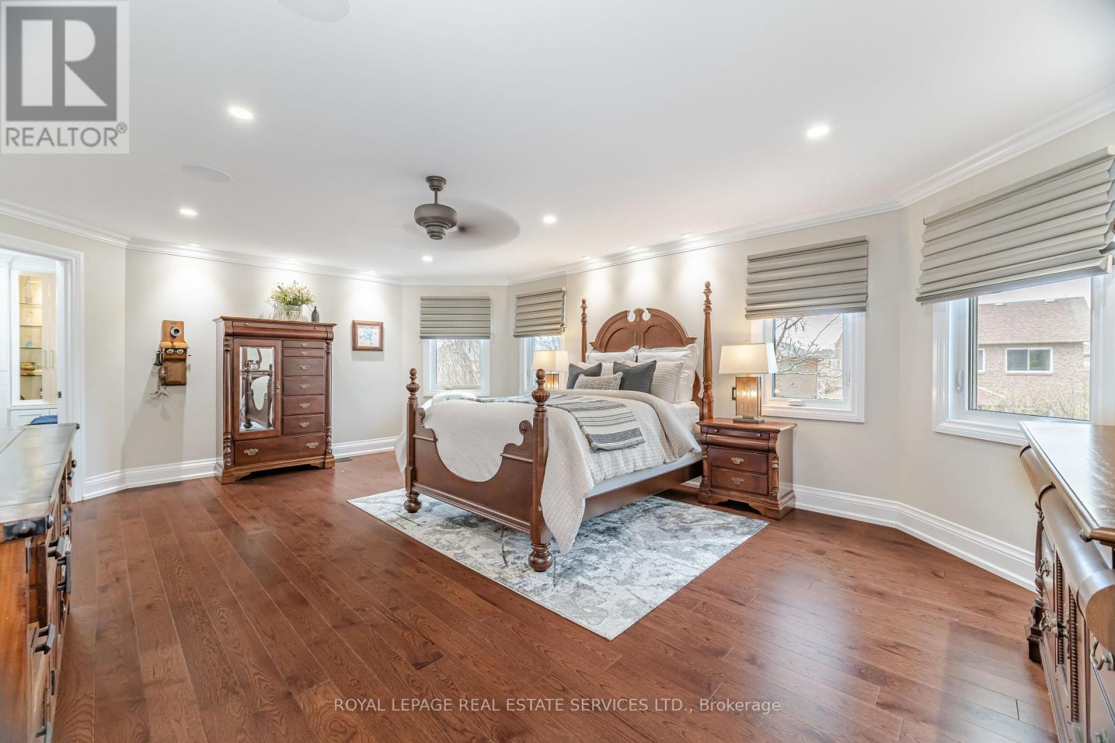 2097 Arbourview Drive, Oakville, Ontario  L6M 3P3 - Photo 21 - W12786760