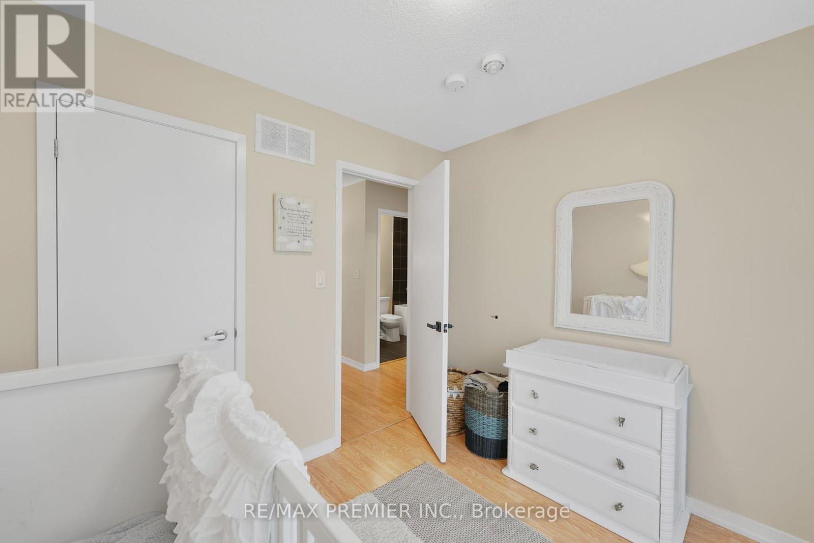 12 Heathrow Lane, Caledon, Ontario  L7E 4M4 - Photo 24 - W12786764