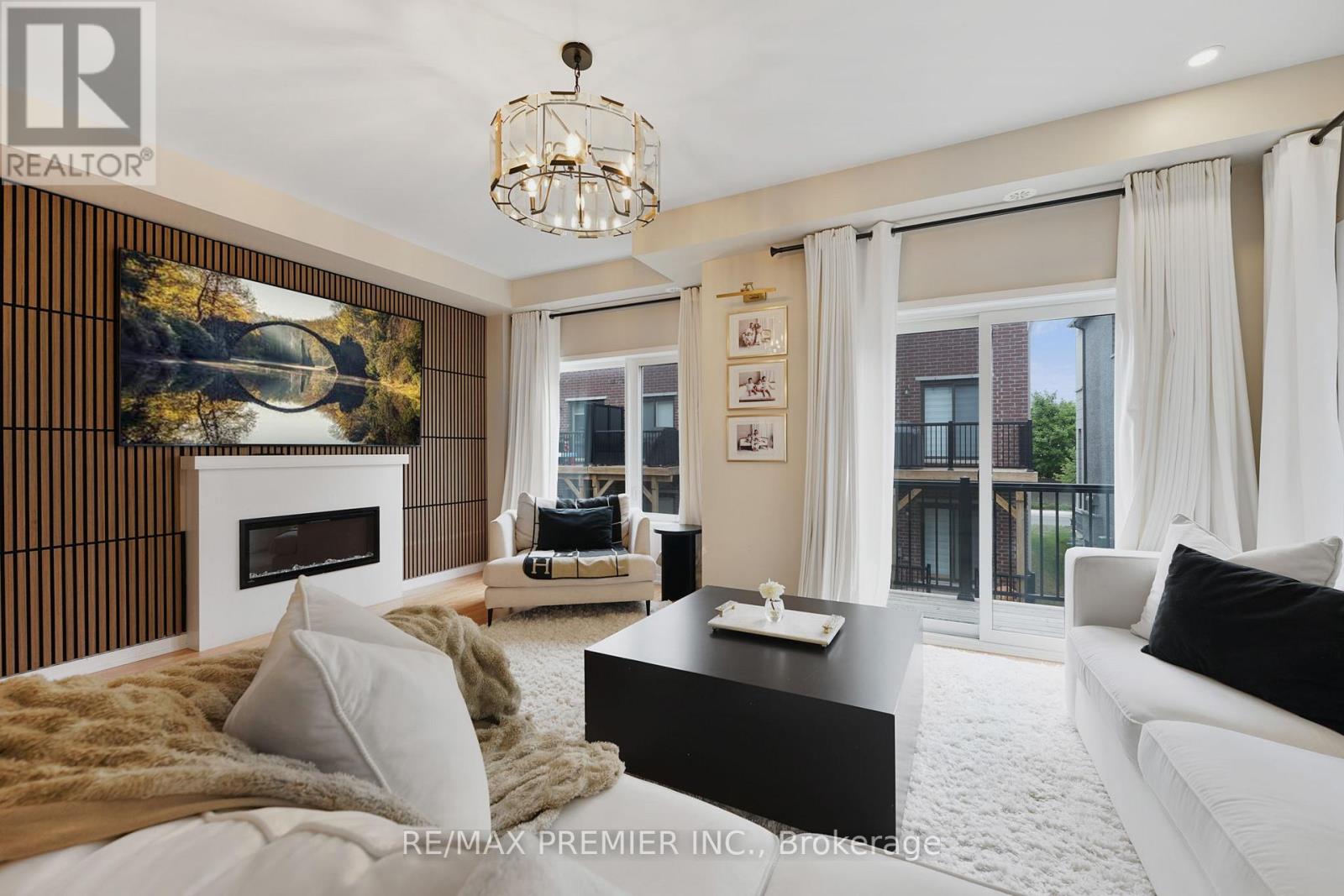 12 Heathrow Lane, Caledon, Ontario  L7E 4M4 - Photo 8 - W12786764