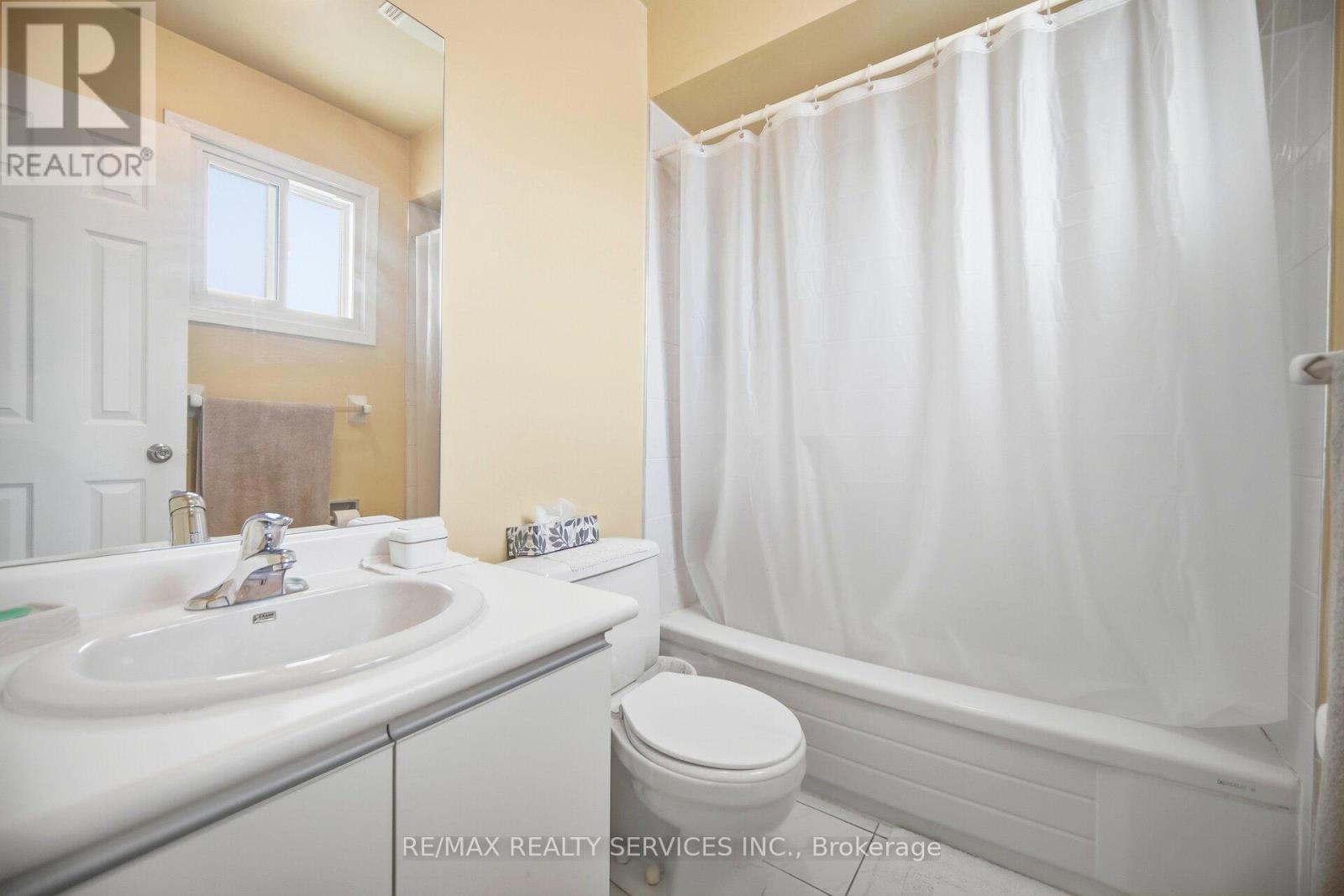 89 Candy Crescent, Brampton, Ontario  L6X 3T6 - Photo 29 - W12786838