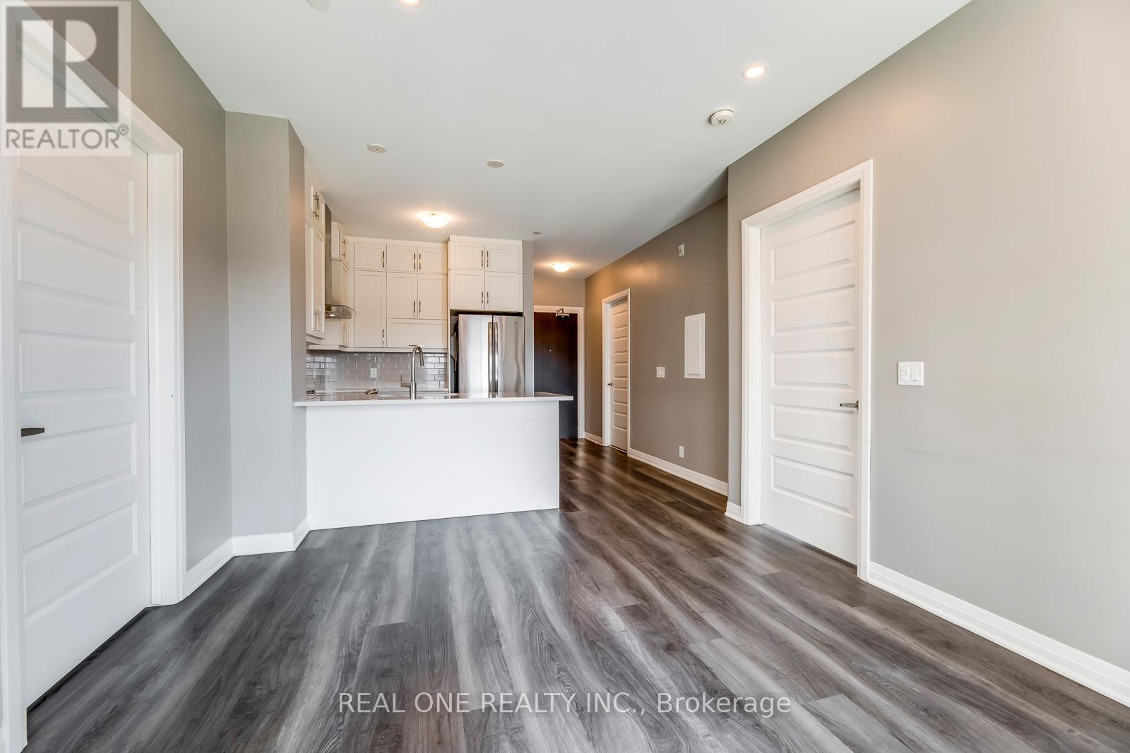 438 - 102 Grovewood Common, Oakville, Ontario  L6H 0X2 - Photo 15 - W12786842