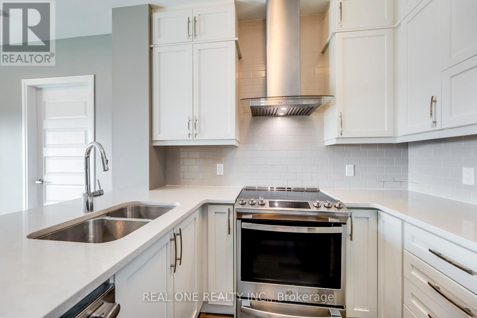 438 - 102 Grovewood Common, Oakville, Ontario  L6H 0X2 - Photo 20 - W12786842