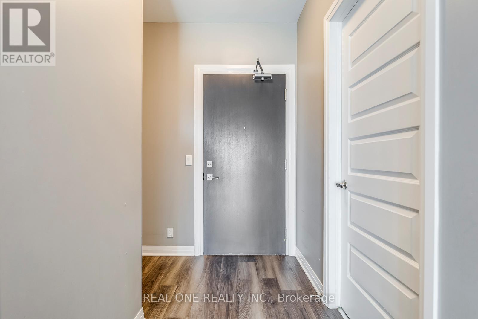 438 - 102 Grovewood Common, Oakville, Ontario  L6H 0X2 - Photo 7 - W12786842