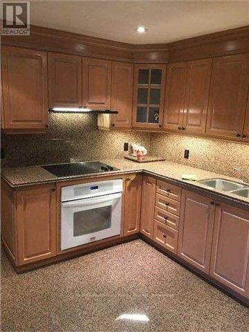 58 Brentwood Road, Toronto, Ontario  M8Z 3N5 - Photo 3 - W12786848