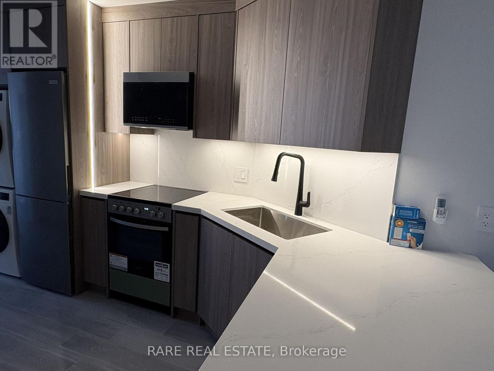 B (Main) - 783 Dovercourt Road, Toronto, Ontario  M6H 2X1 - Photo 22 - W12786854