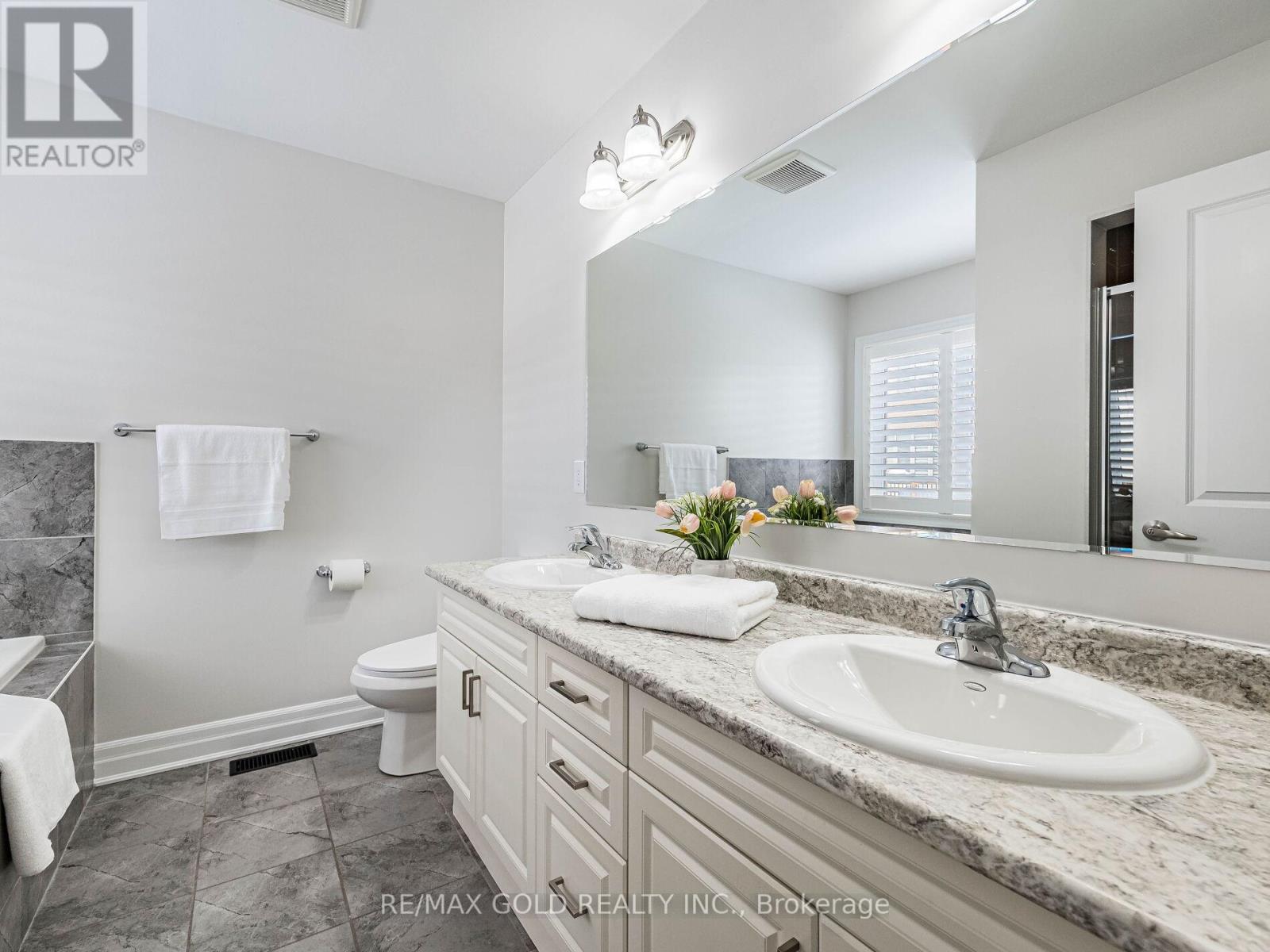 90 Stedford Crescent, Brampton, Ontario  L7A 4P7 - Photo 24 - W12786856