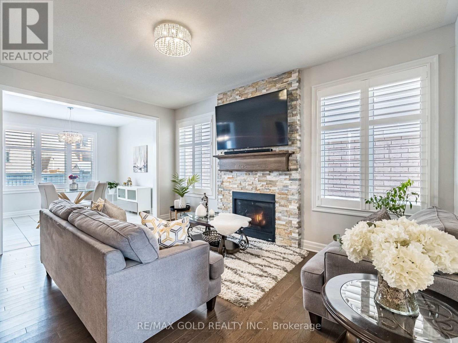 90 Stedford Crescent, Brampton, Ontario  L7A 4P7 - Photo 5 - W12786856