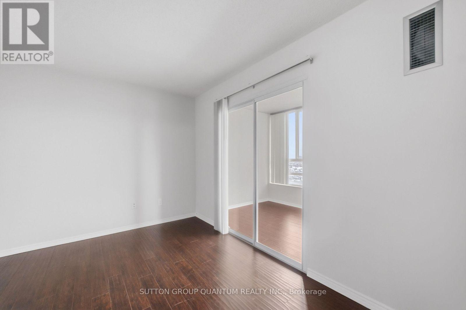 1602 - 50 Kingsbridge Garden, Mississauga, Ontario  L5R 1Y2 - Photo 12 - W12786874