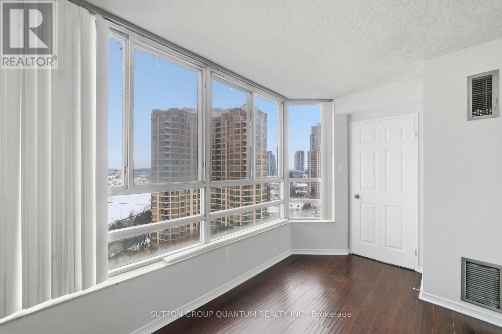 1602 - 50 Kingsbridge Garden, Mississauga, Ontario  L5R 1Y2 - Photo 15 - W12786874