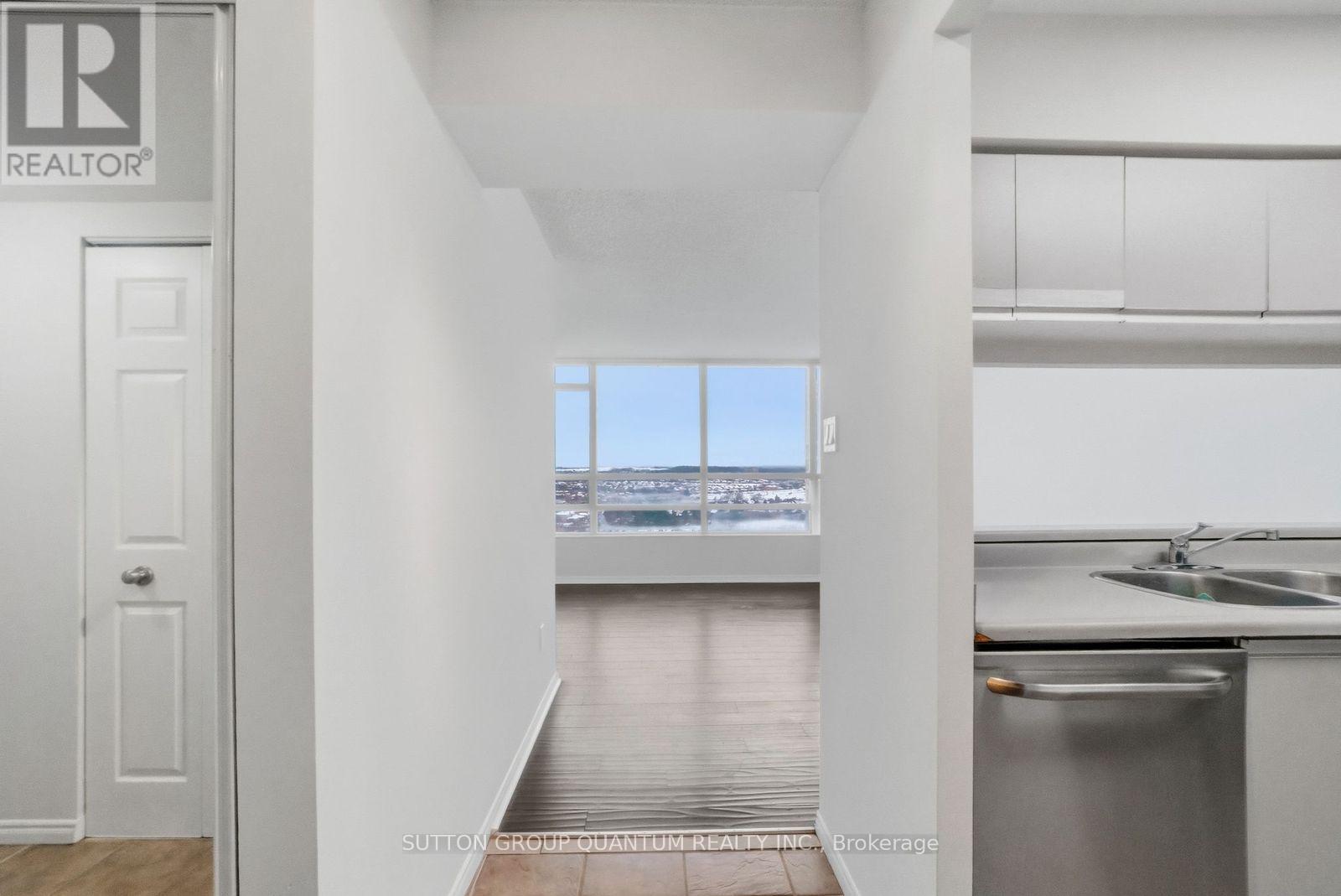 1602 - 50 Kingsbridge Garden, Mississauga, Ontario  L5R 1Y2 - Photo 2 - W12786874