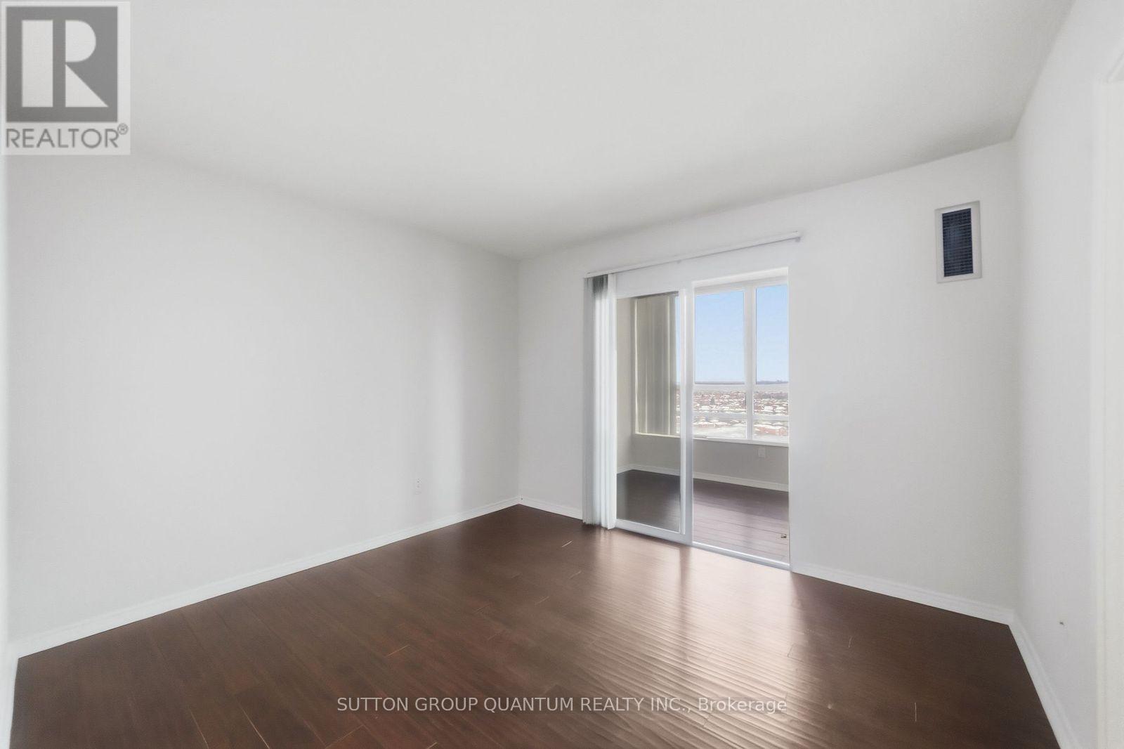 1602 - 50 Kingsbridge Garden, Mississauga, Ontario  L5R 1Y2 - Photo 9 - W12786874