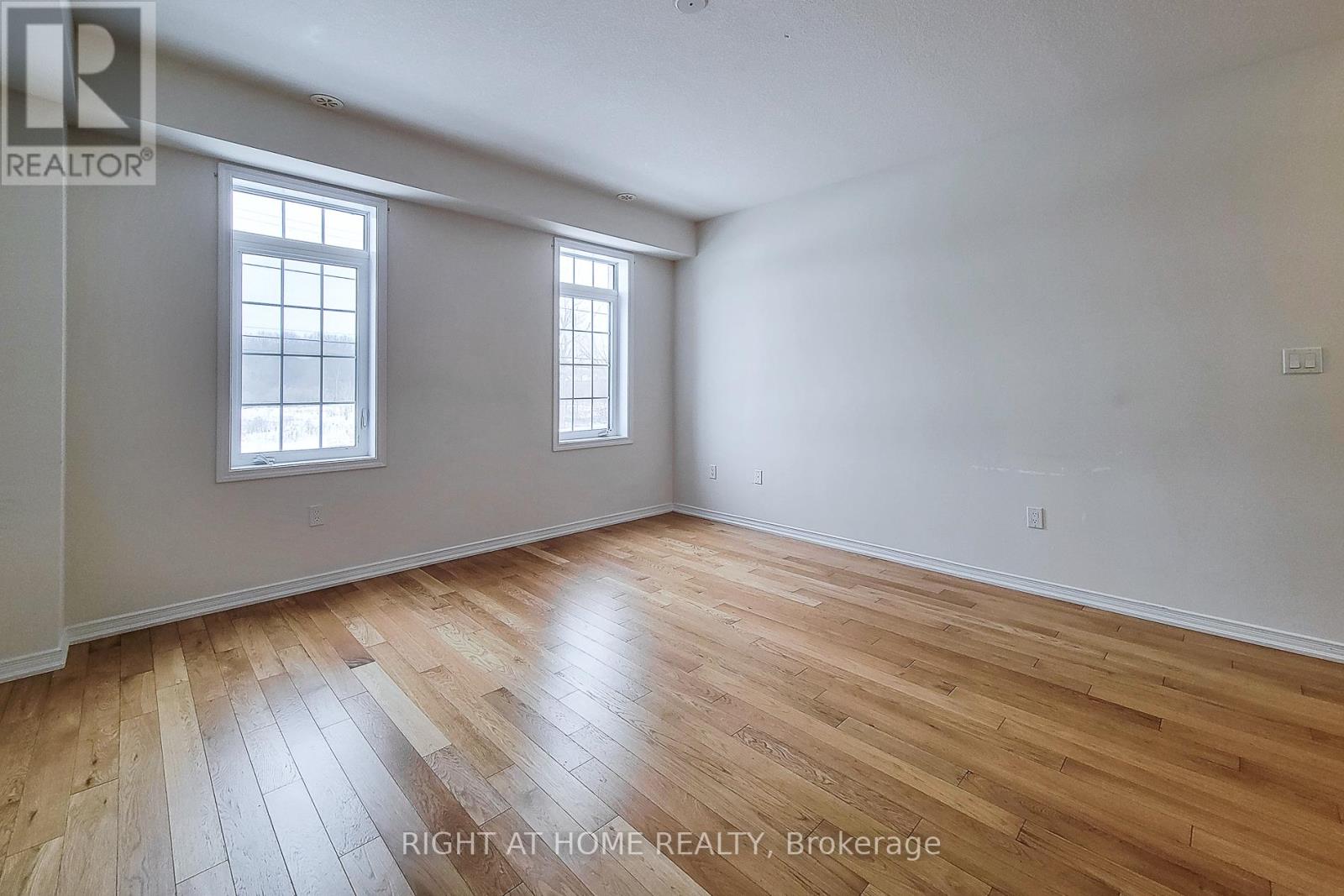 U#33 - 8317 Mulberry Drive, Niagara Falls, Ontario  L2H 3S9 - Photo 11 - X12785768