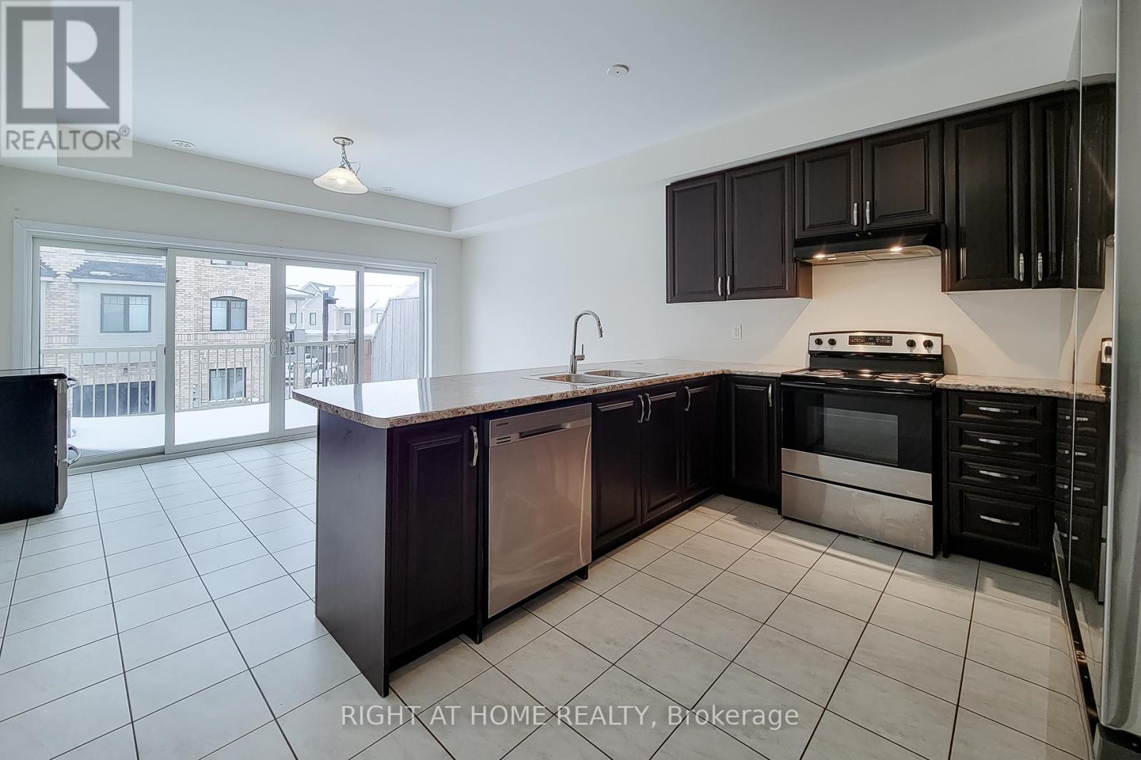 U#33 - 8317 Mulberry Drive, Niagara Falls, Ontario  L2H 3S9 - Photo 17 - X12785768