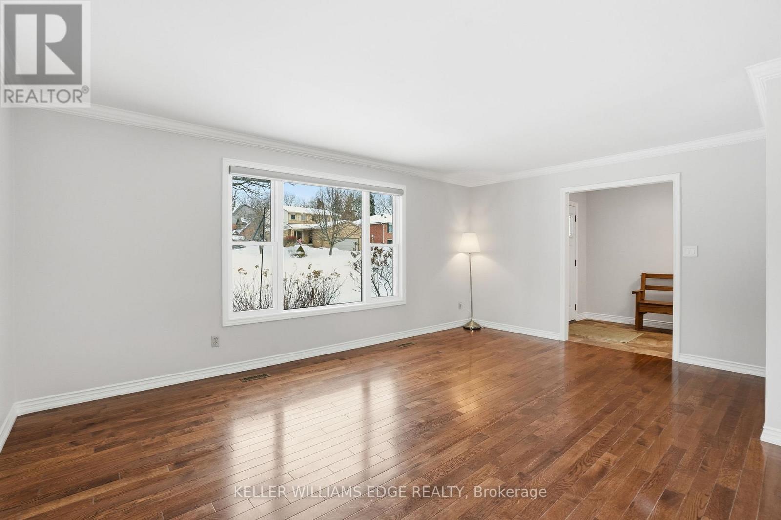 11 Mays Crescent, Hamilton, Ontario  L0R 2H4 - Photo 16 - X12786744