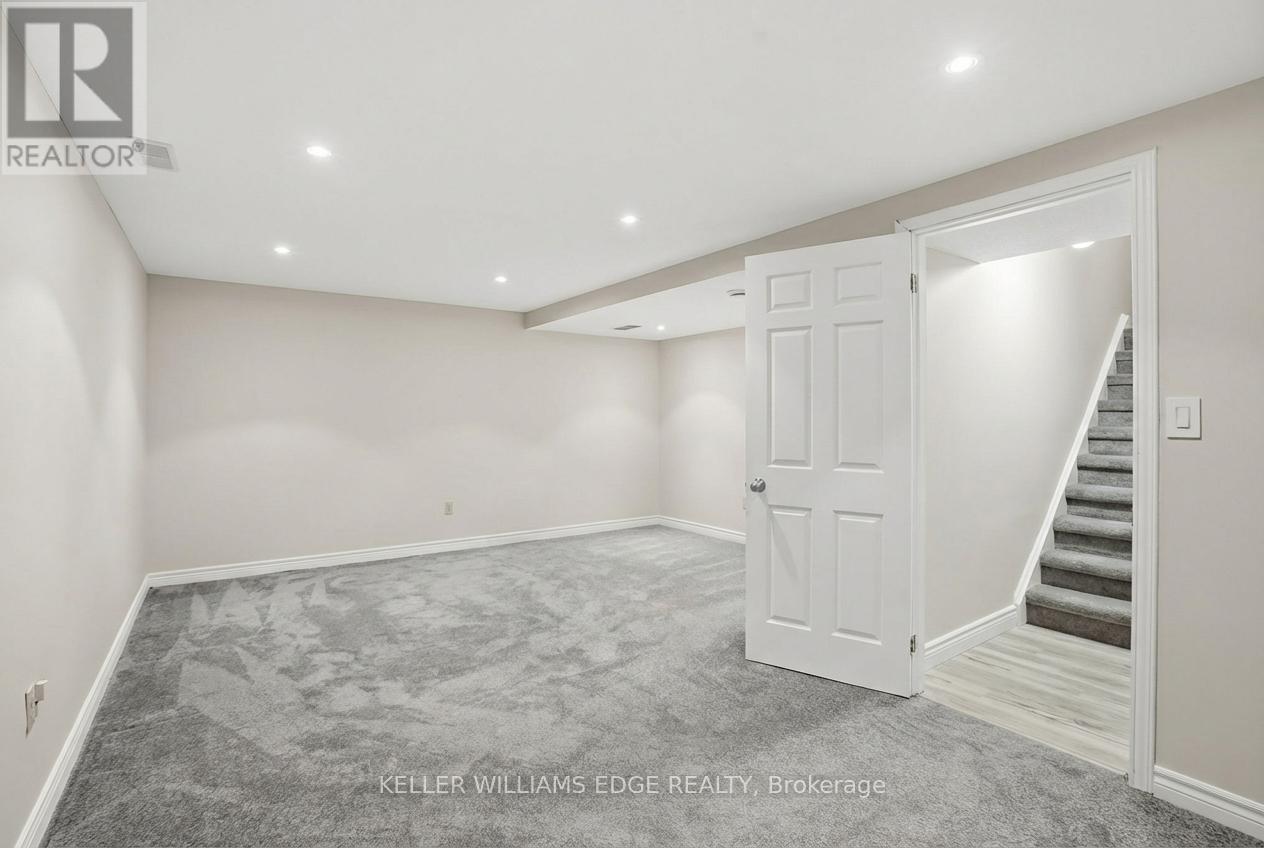 11 Mays Crescent, Hamilton, Ontario  L0R 2H4 - Photo 35 - X12786744