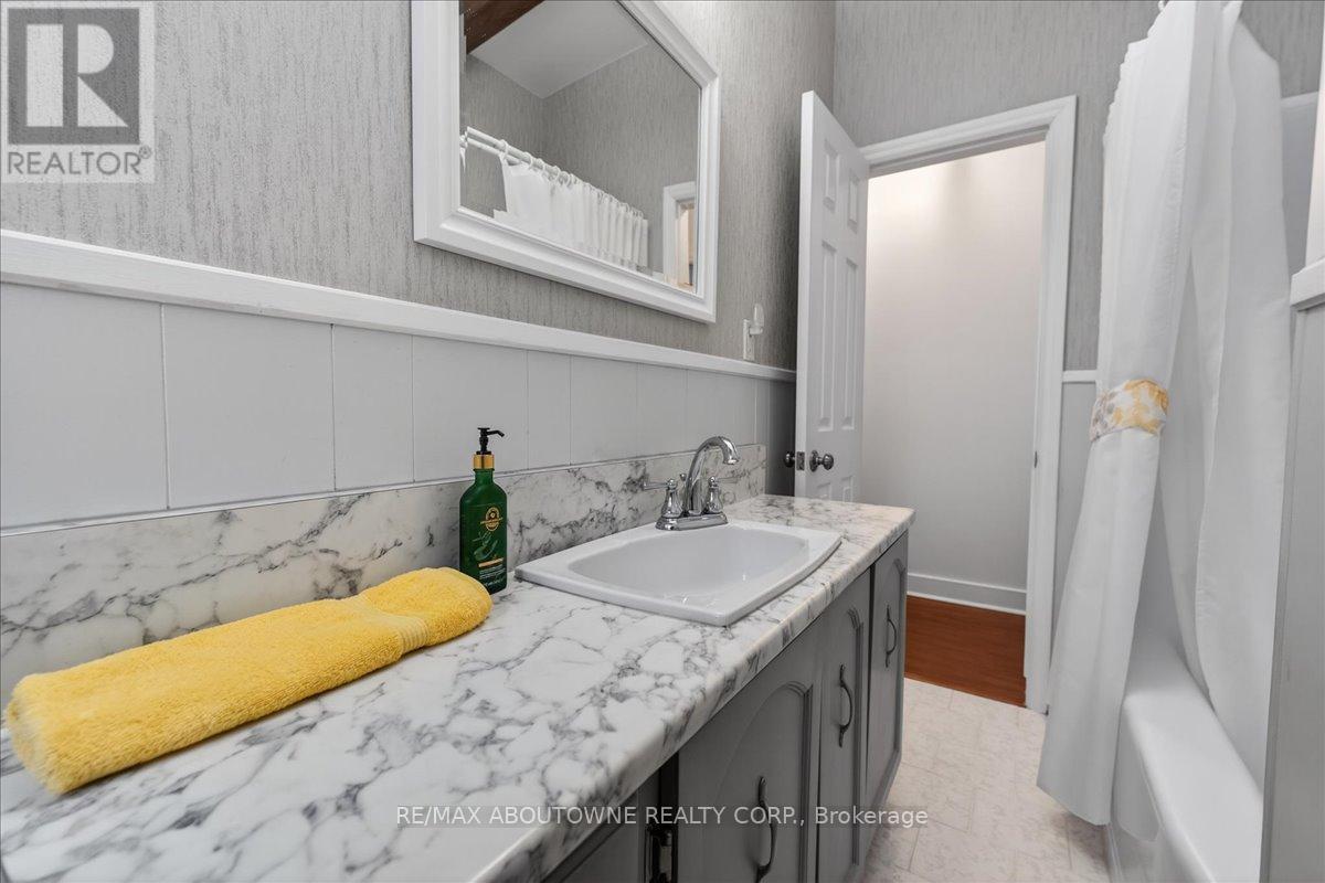 17 Oakmount Road, Welland, Ontario  L3C 4X9 - Photo 19 - X12786816