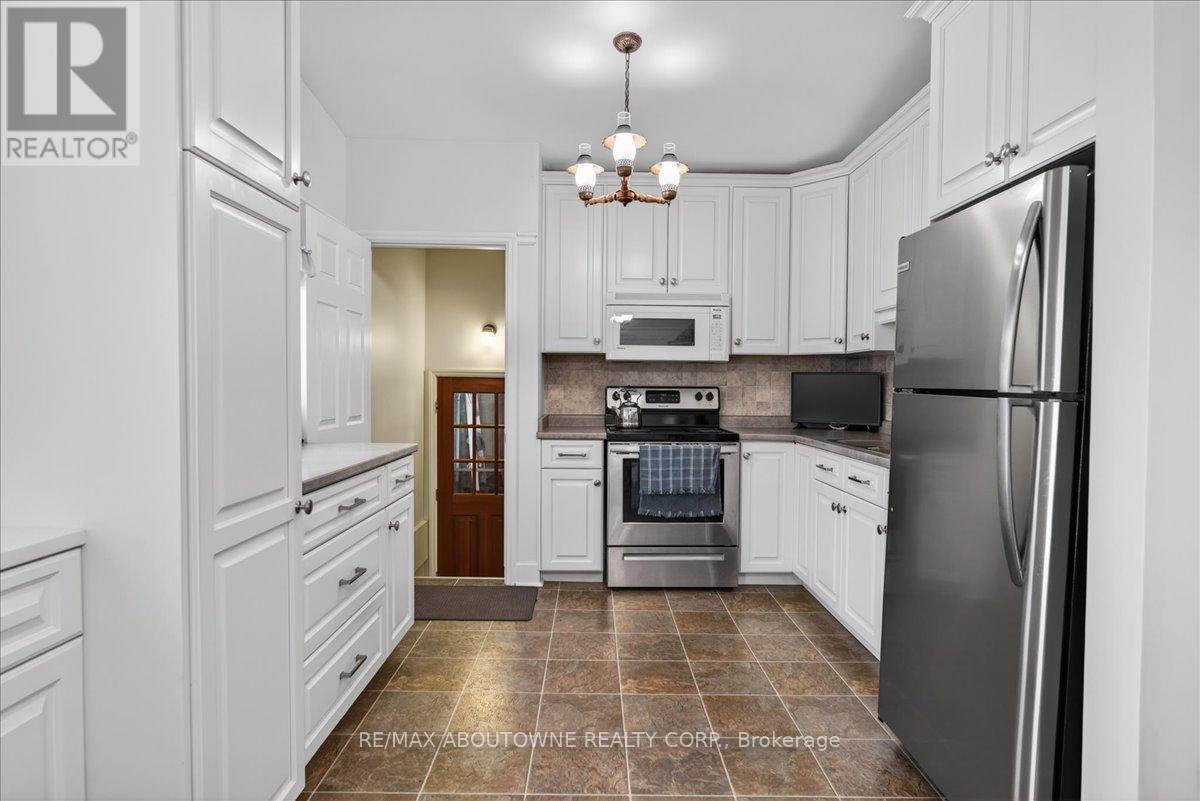 17 Oakmount Road, Welland, Ontario  L3C 4X9 - Photo 8 - X12786816