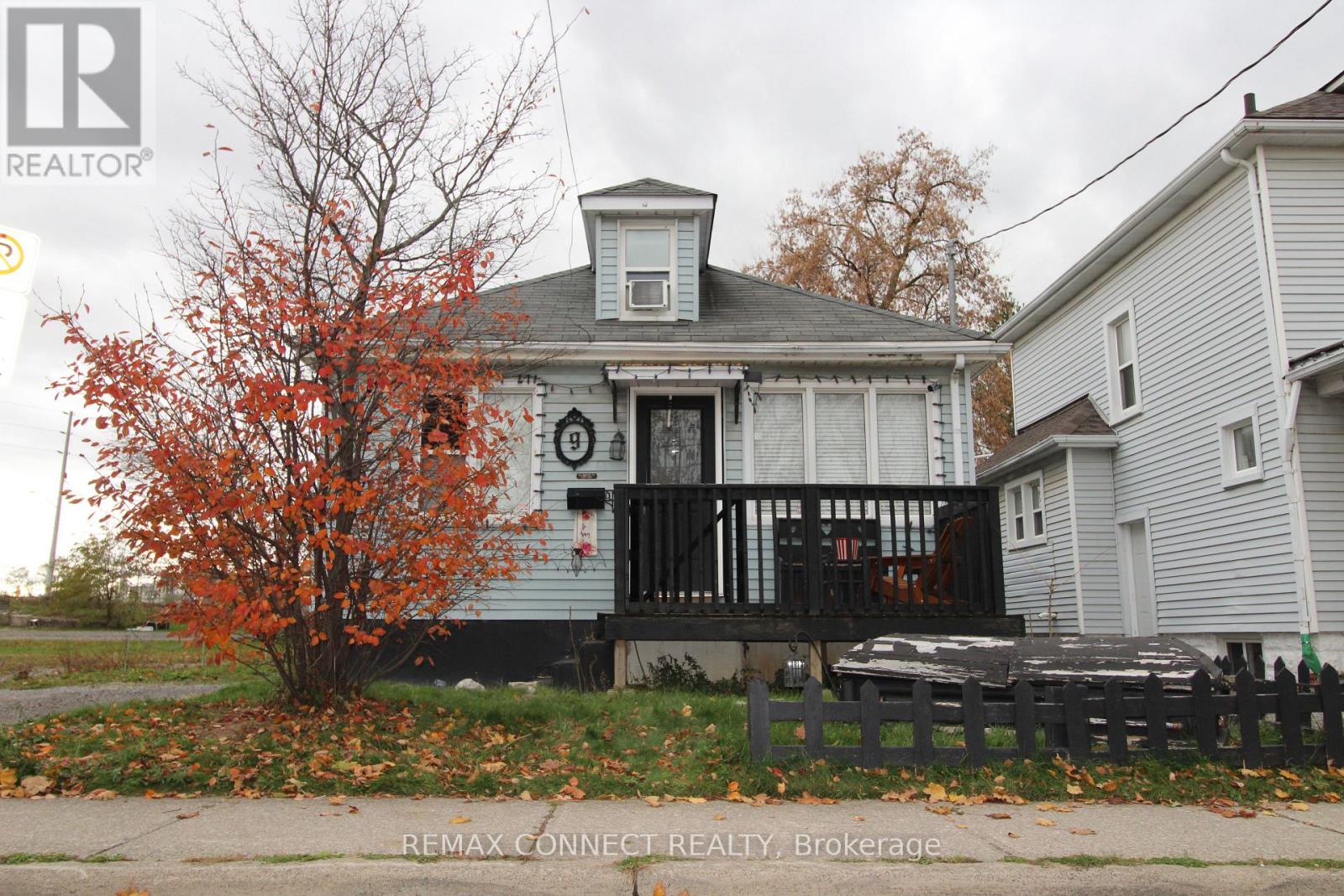 9 Prince Street, St. Catharines, Ontario  L2R 3X6 - Photo 1 - X12786822