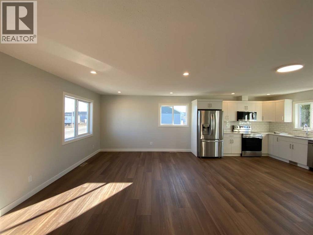 4210 57 Street, Taber, Alberta  T1G 0G8 - Photo 4 - A2286267