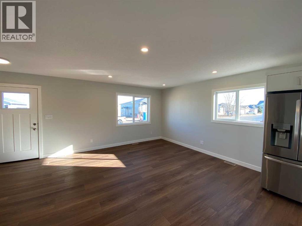 4210 57 Street, Taber, Alberta  T1G 0G8 - Photo 5 - A2286267