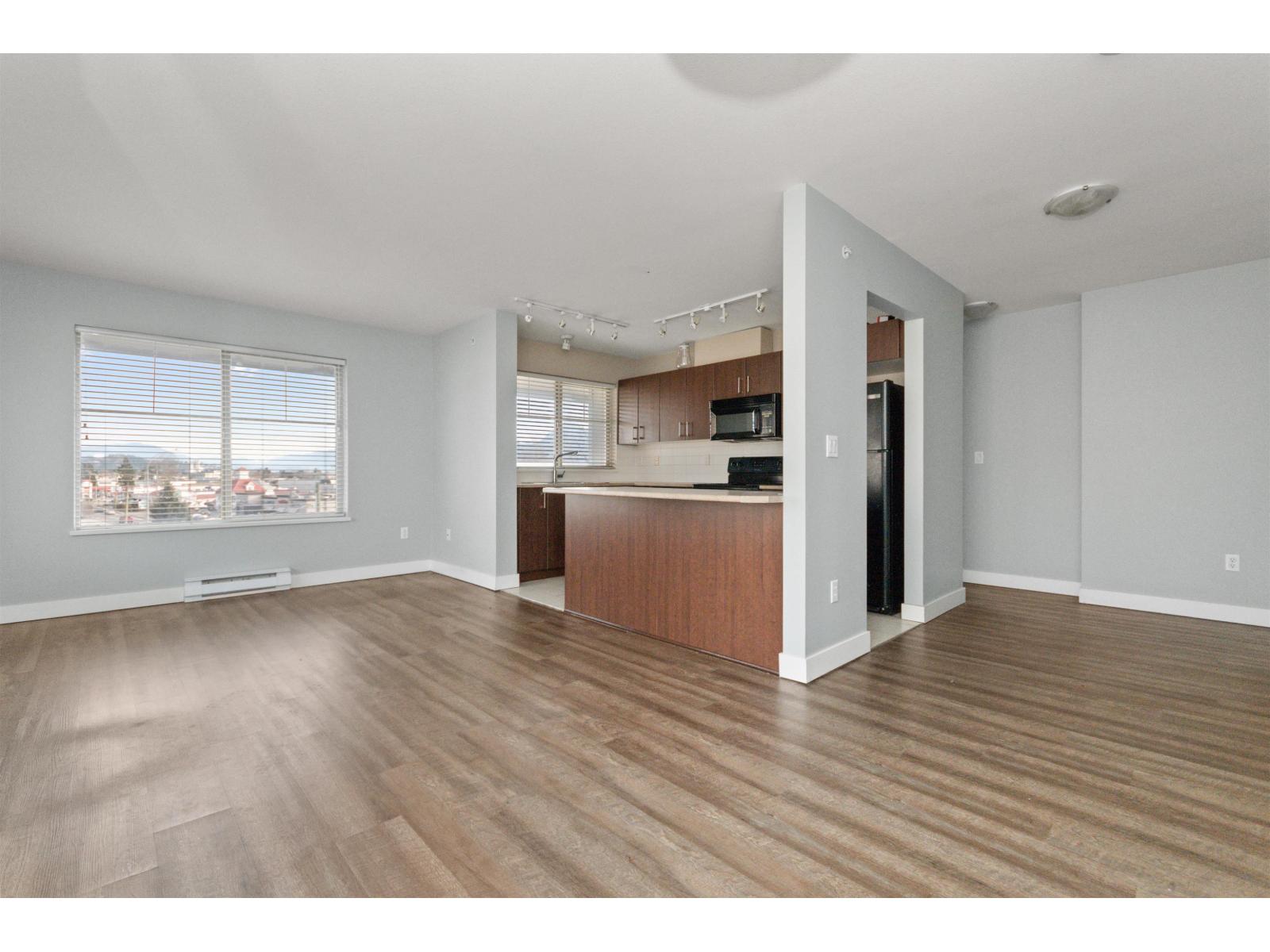 402 45561 Yale Road, Chilliwack Proper South, Chilliwack, British Columbia  V2P 0A8 - Photo 3 - R3088894