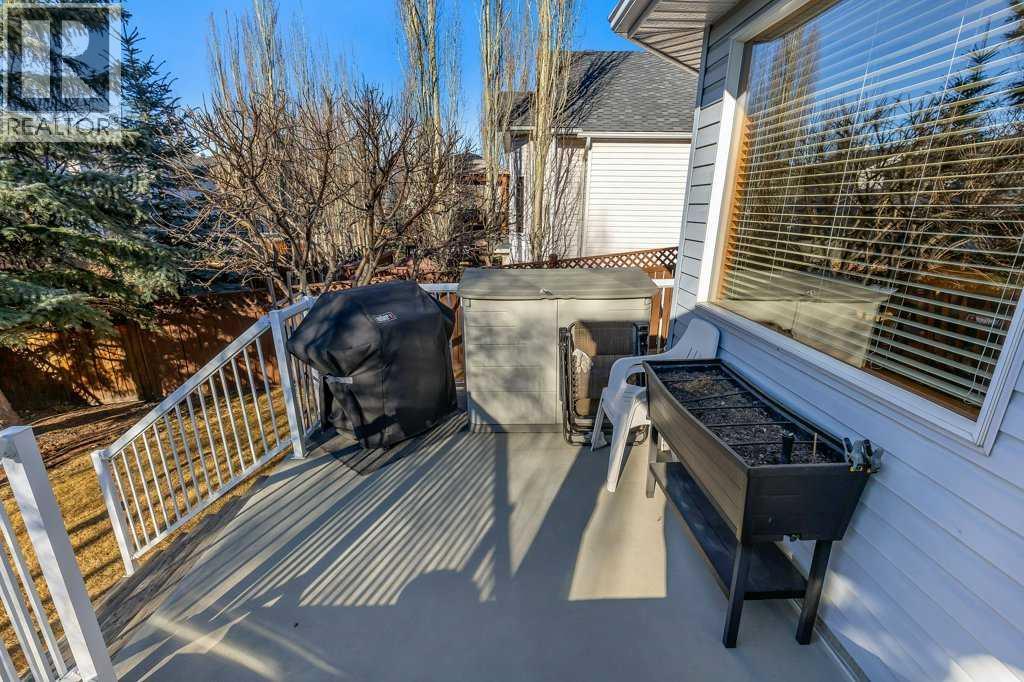 123 Valley Glen Bay Nw, Calgary, Alberta  T3B 5P9 - Photo 40 - A2285785