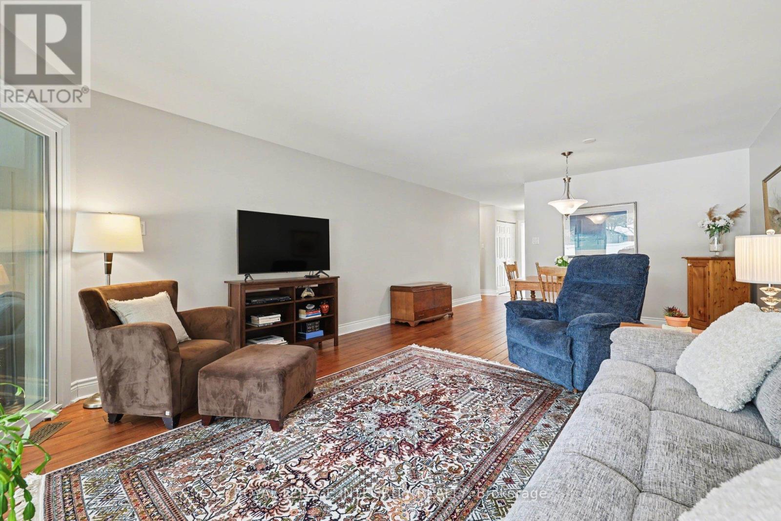 16 Pebble Beach Court, Ottawa, Ontario  K2S 1B9 - Photo 18 - X12786882