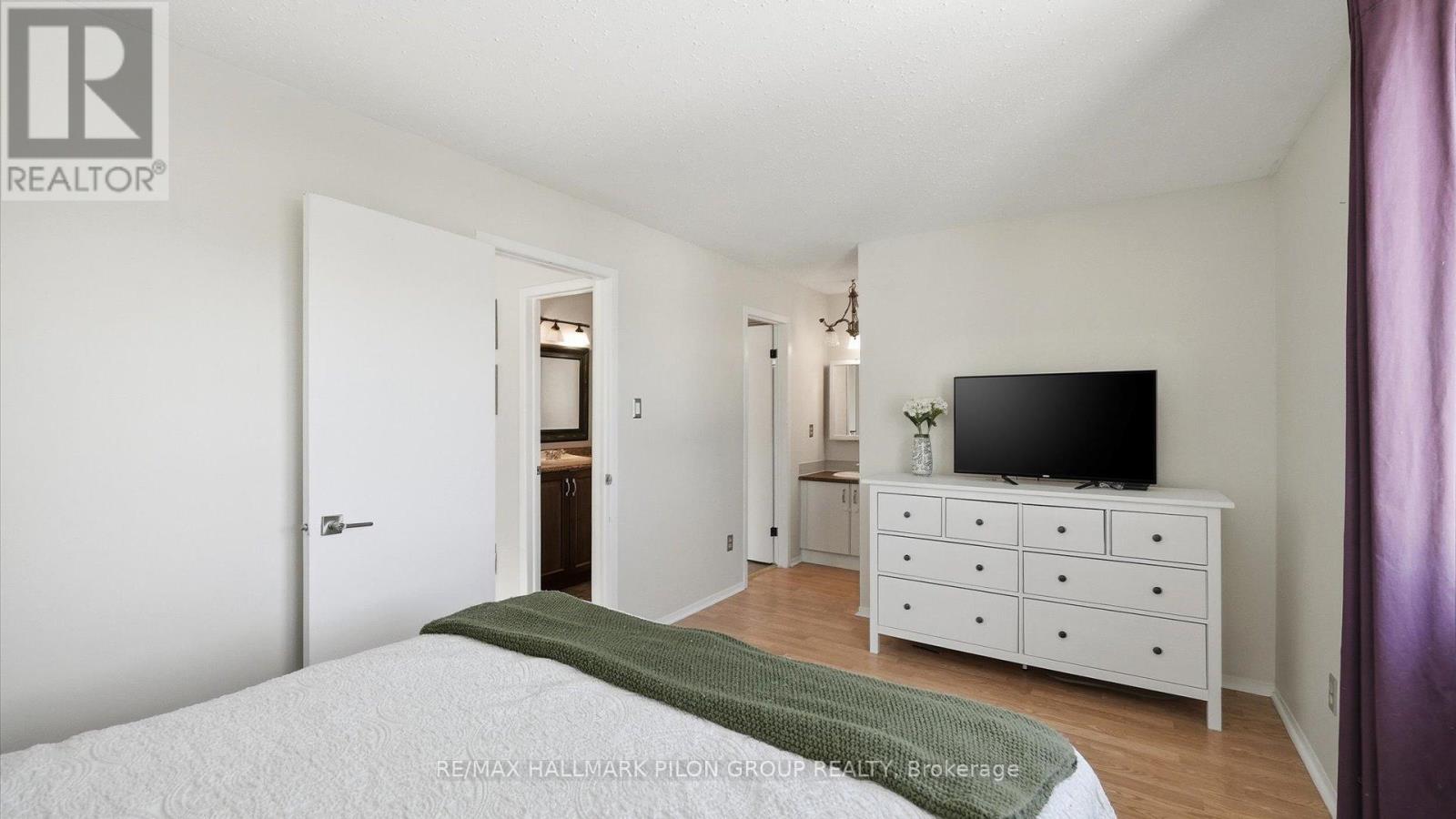 1853 Brousseau Crescent, Ottawa, Ontario  K1C 2Y5 - Photo 11 - X12786898