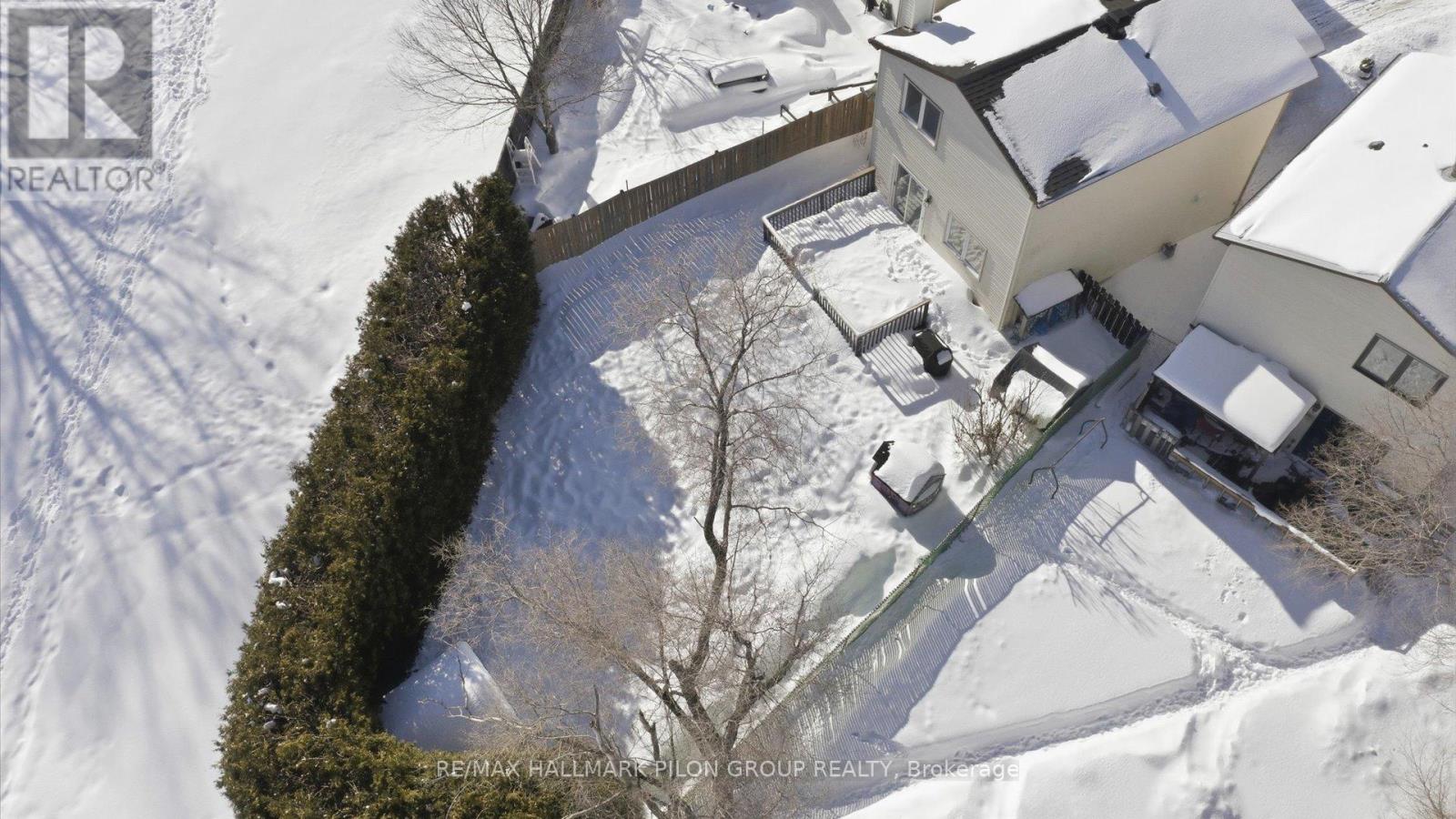 1853 Brousseau Crescent, Ottawa, Ontario  K1C 2Y5 - Photo 2 - X12786898