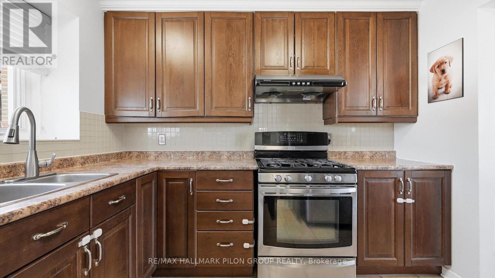 1853 Brousseau Crescent, Ottawa, Ontario  K1C 2Y5 - Photo 6 - X12786898