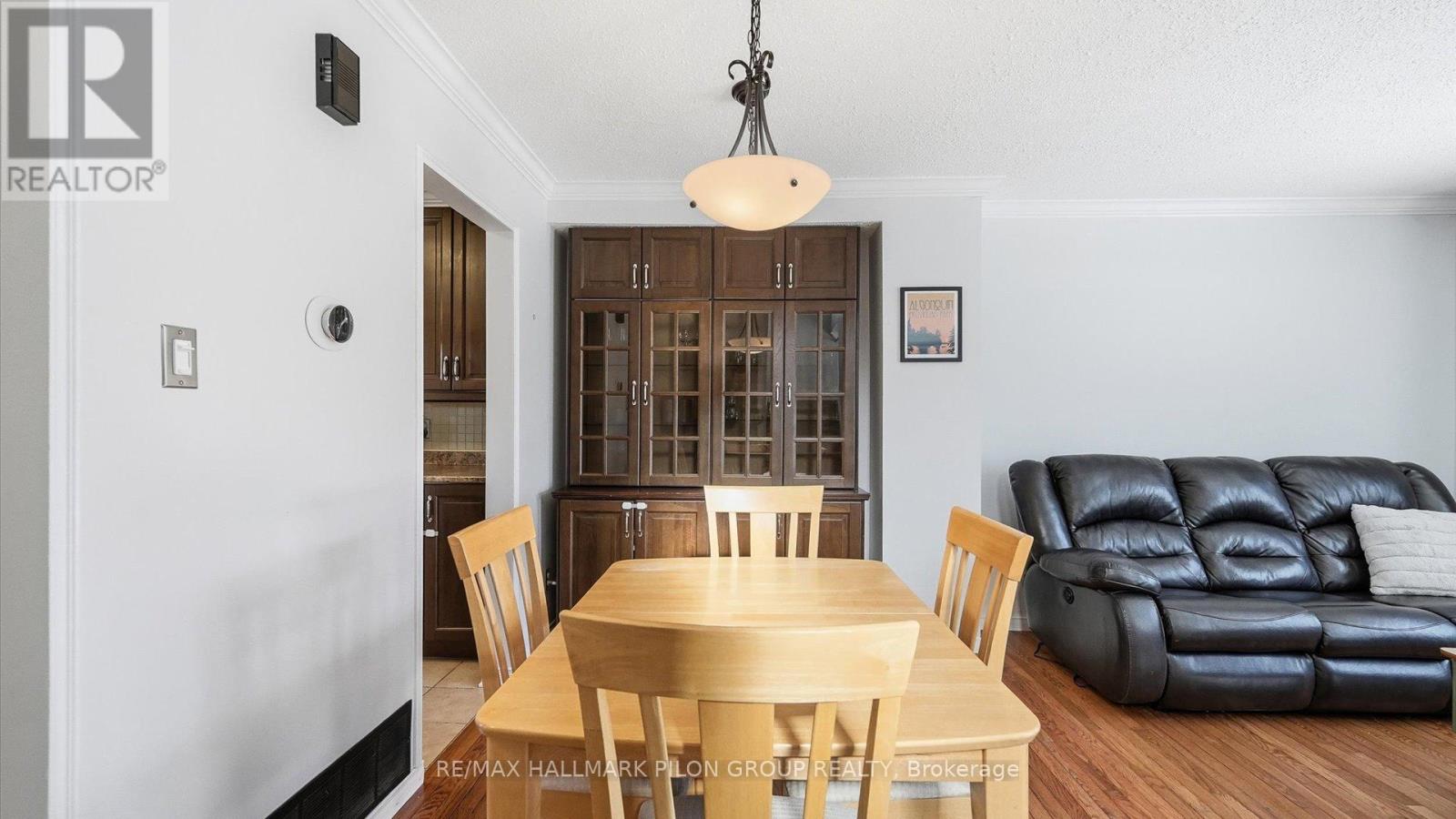 1853 Brousseau Crescent, Ottawa, Ontario  K1C 2Y5 - Photo 7 - X12786898