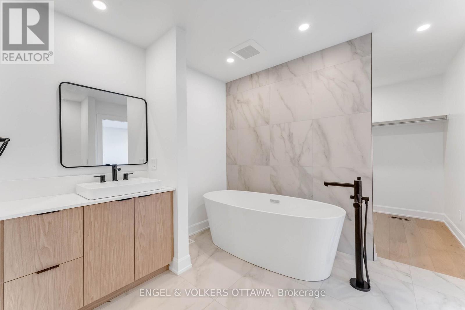 A - 130 Carillon Street, Ottawa, Ontario  K1L 5Y3 - Photo 22 - X12786940