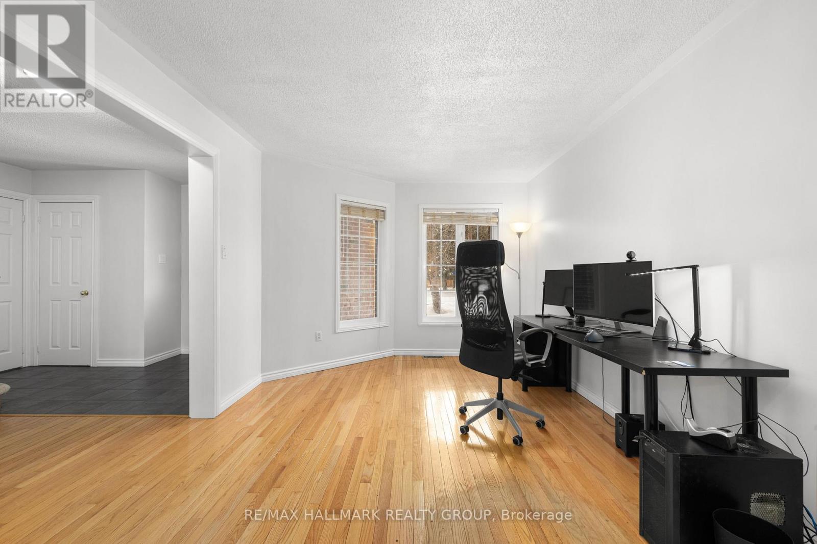 60 Ipswich Terrace, Ottawa, Ontario  K2K 2R3 - Photo 4 - X12786978