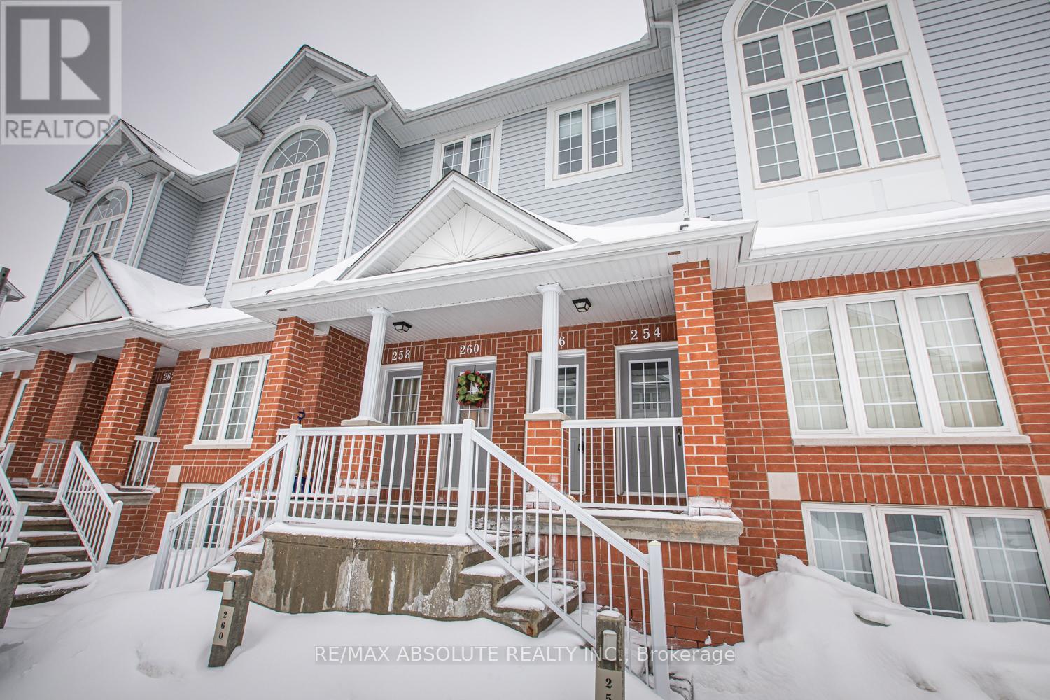 246 Gershwin Private, Ottawa, Ontario  K2H 1G5 - Photo 1 - X12786984