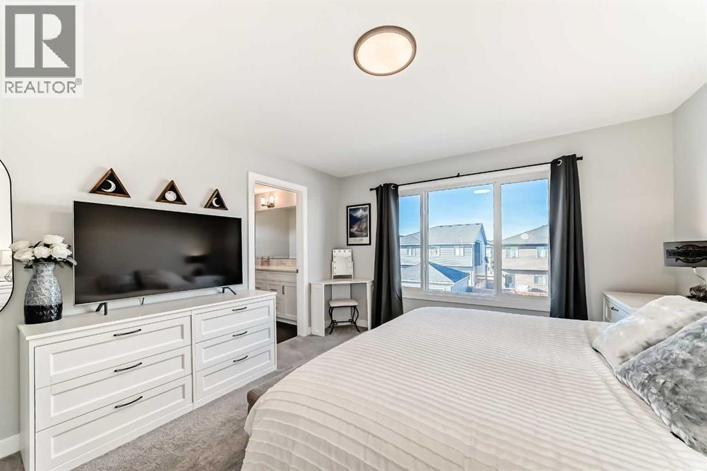 32 Creekstone Landing Sw, Calgary, Alberta  T2X 5E5 - Photo 17 - A2284901