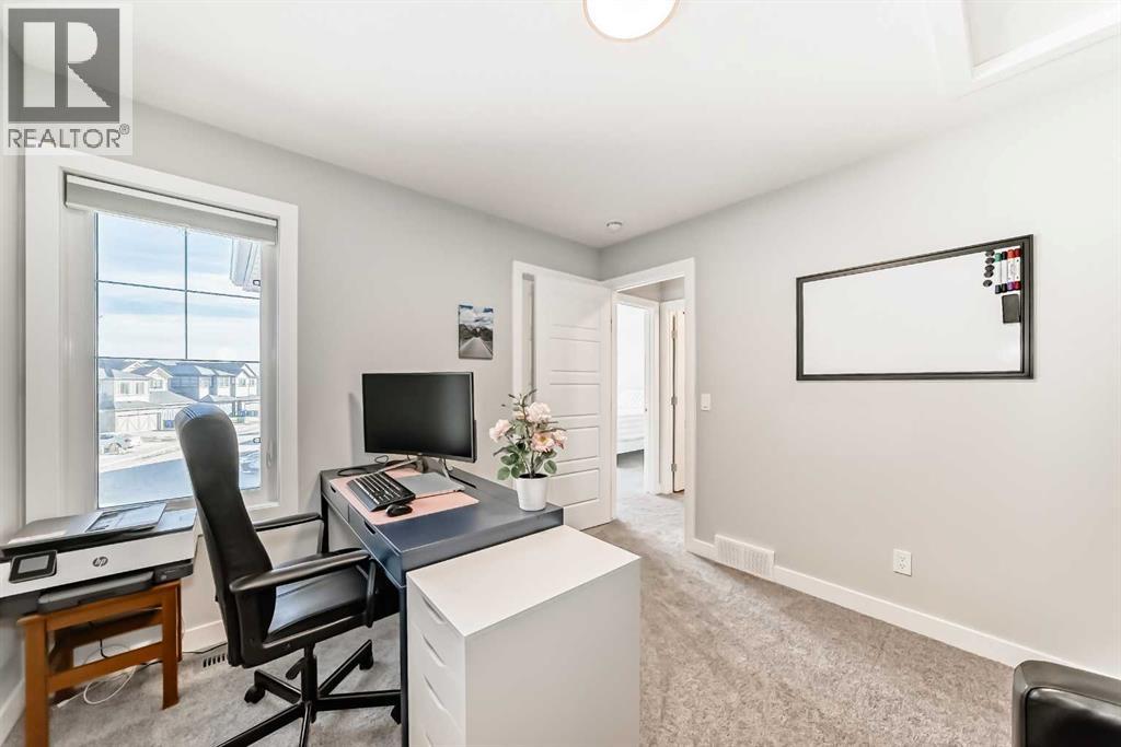 32 Creekstone Landing Sw, Calgary, Alberta  T2X 5E5 - Photo 24 - A2284901