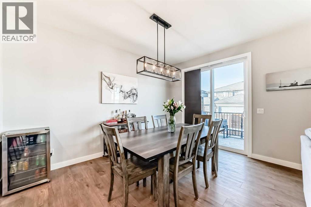 32 Creekstone Landing Sw, Calgary, Alberta  T2X 5E5 - Photo 9 - A2284901