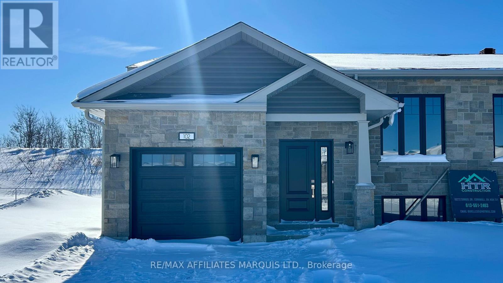 102 WOODLAND DRIVE, Cornwall, Ontario