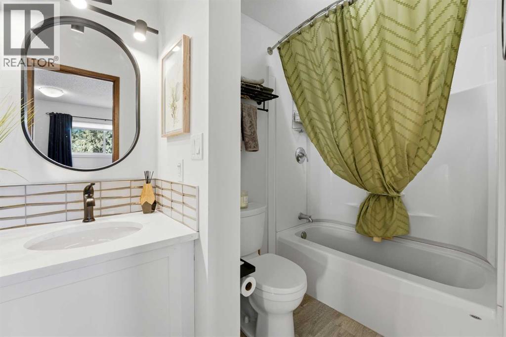 101 Erickson Drive, Red Deer, Alberta  T4R 1X9 - Photo 20 - A2285144