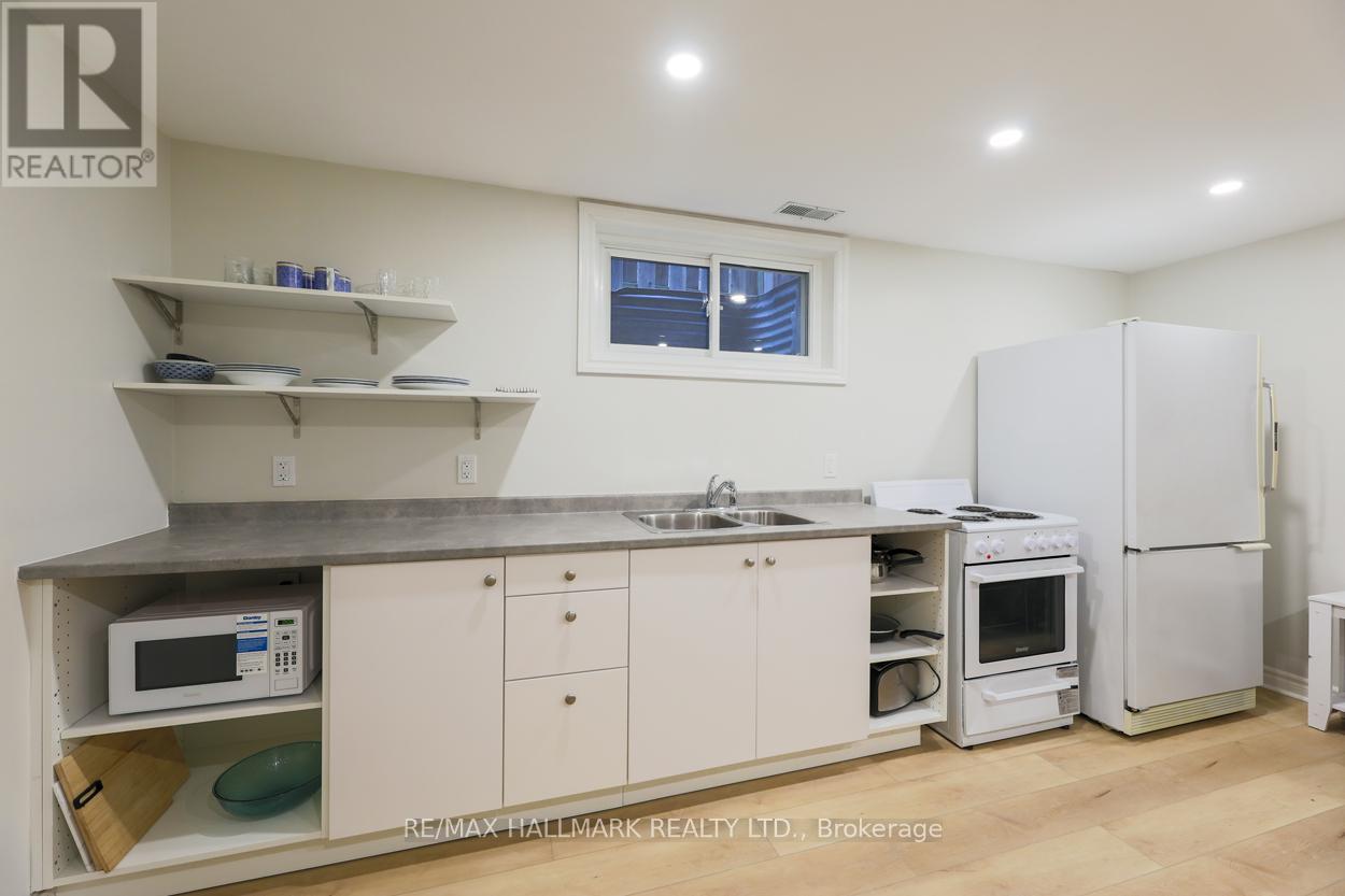 Lower 1 - 3 Minorca Place, Toronto, Ontario  M3A 2Z5 - Photo 6 - C12786880