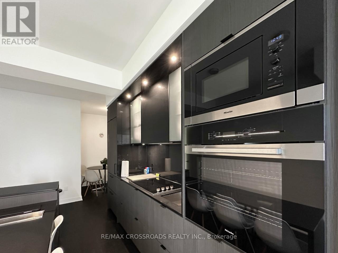 2012 - 11 Yorkville Avenue, Toronto, Ontario  M4W 0B7 - Photo 5 - C12786934