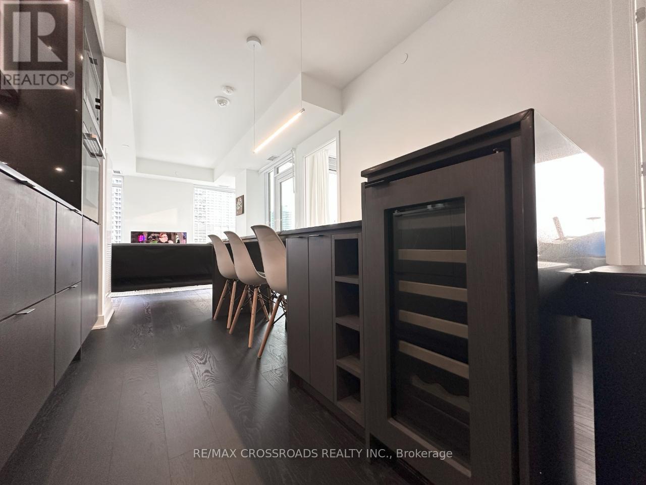 2012 - 11 Yorkville Avenue, Toronto, Ontario  M4W 0B7 - Photo 9 - C12786934